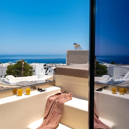 Deep Cave Suites Kontochori Fira  Exteriér fotografie