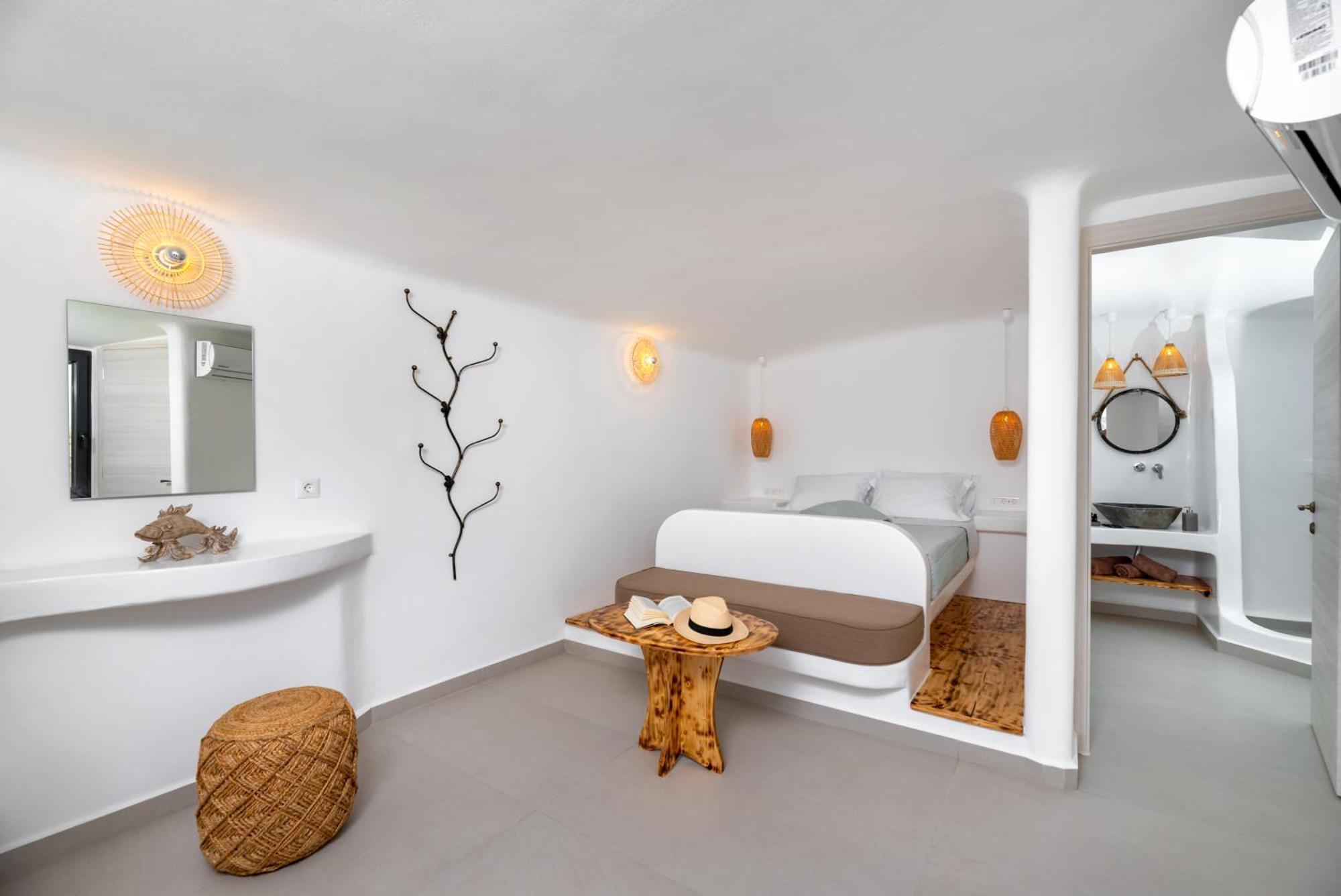 Deep Cave Suites Kontochori Fira  Exteriér fotografie