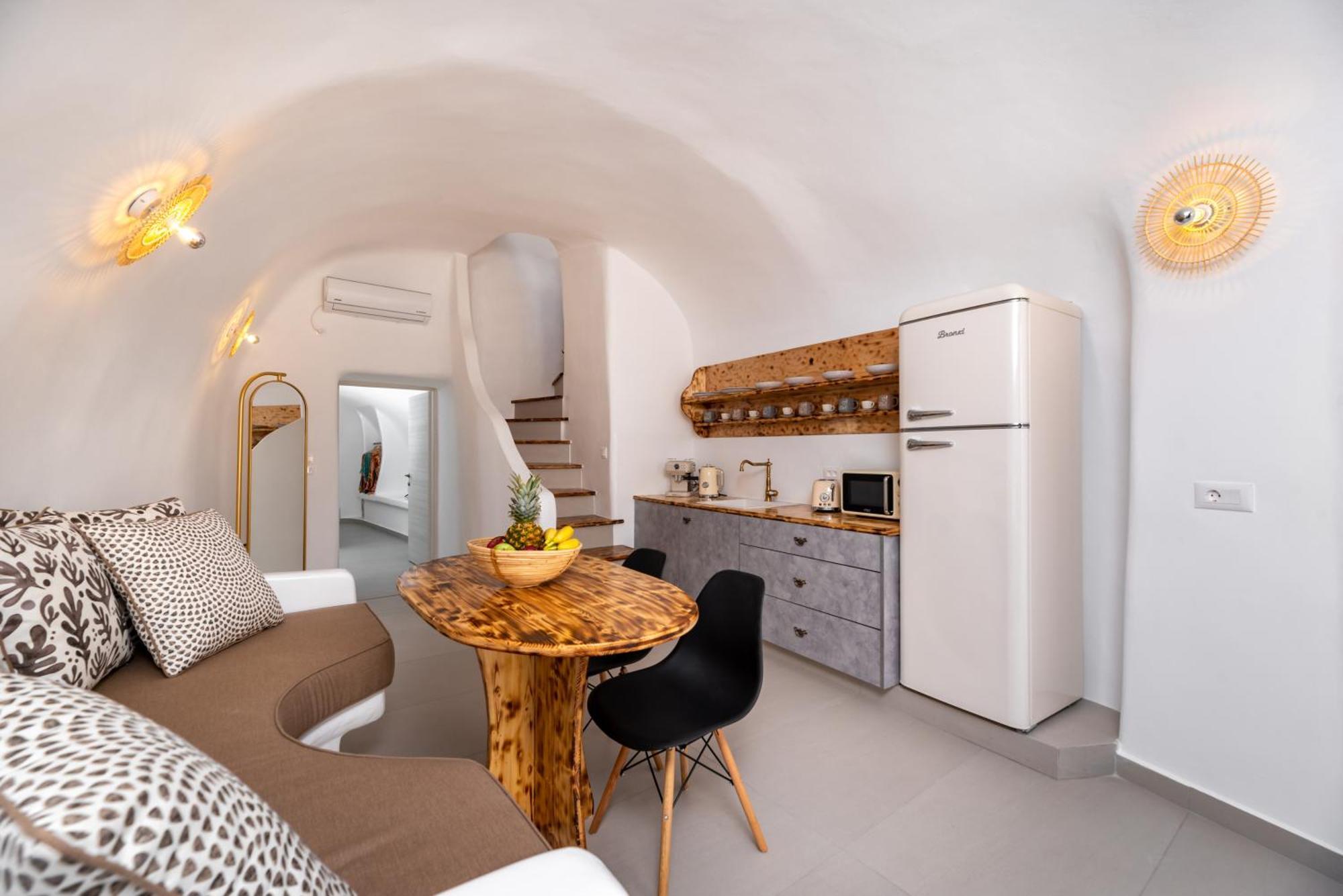 Deep Cave Suites Kontochori Fira  Exteriér fotografie